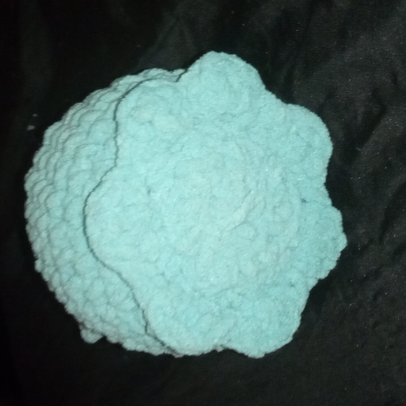 Crocheted cuddle fish - Picture 4 of 5